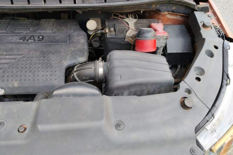 Used FORTHING Joyear X5 2015 1.6L Manual Luxury Model Engine Bay Left