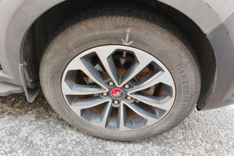 Used FORTHING Joyear X5 2015 1.6L Manual Luxury Model Right Front Wheel Hub