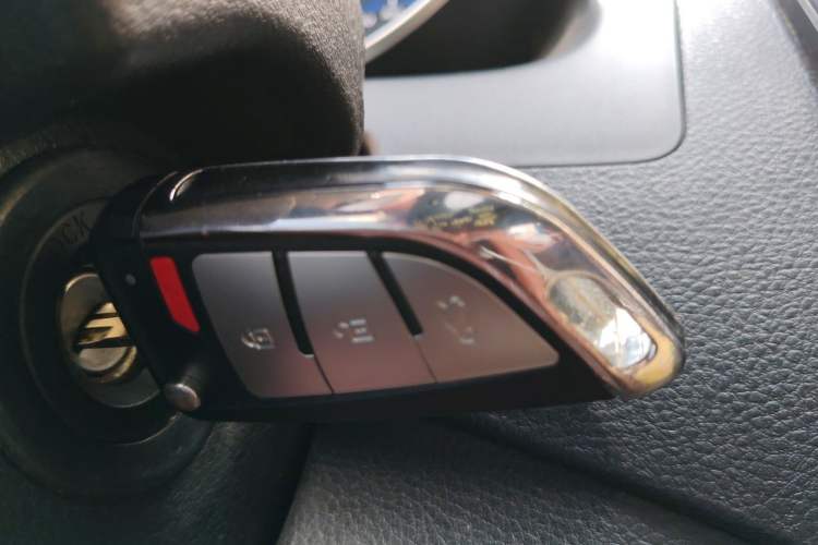 Used FORTHING Joyear X5 2015 1.6L Manual Luxury Model Vehicle Key