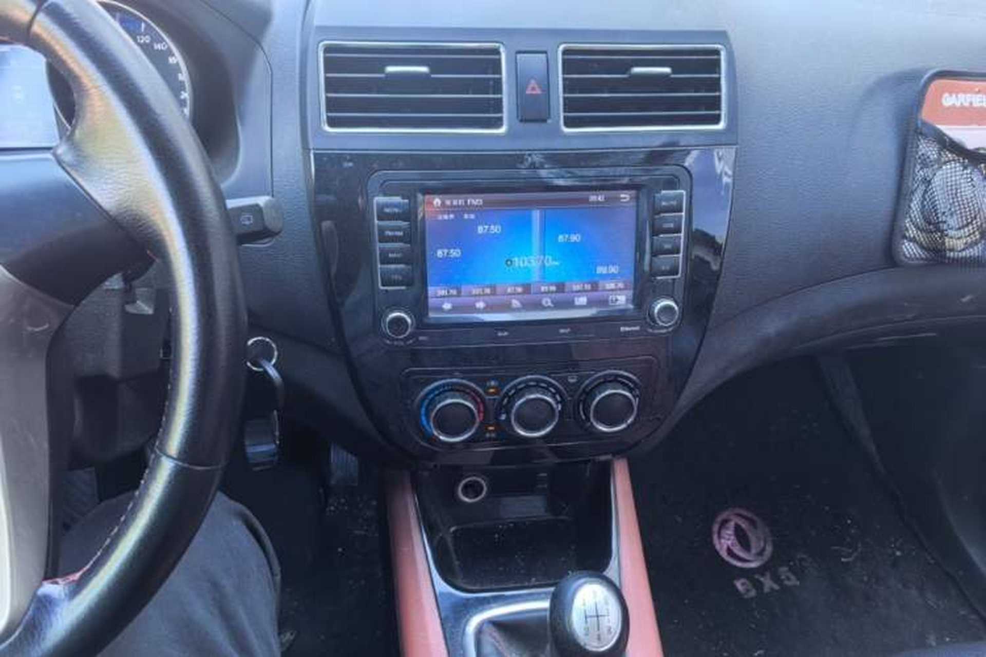 Used FORTHING Joyear X5 2015 1.6L Manual Luxury Model Audio And AC Panel