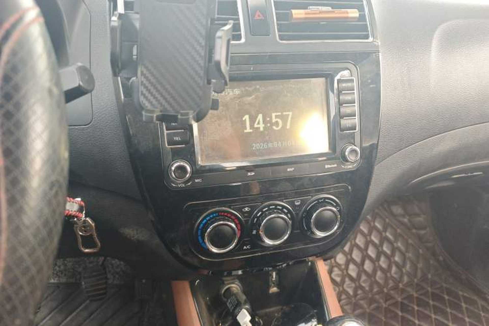 Used FORTHING Joyear X5 2015 1.6L Manual Luxury Model Audio And AC Panel