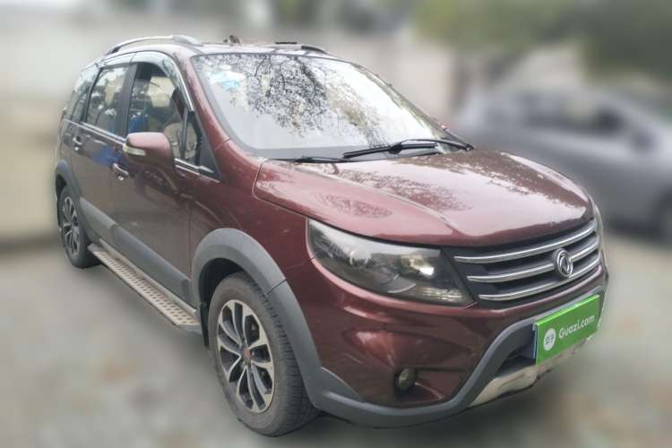 Used FORTHING Joyear X5 2015 1.6L Manual Luxury Model Front Right 45 Deg