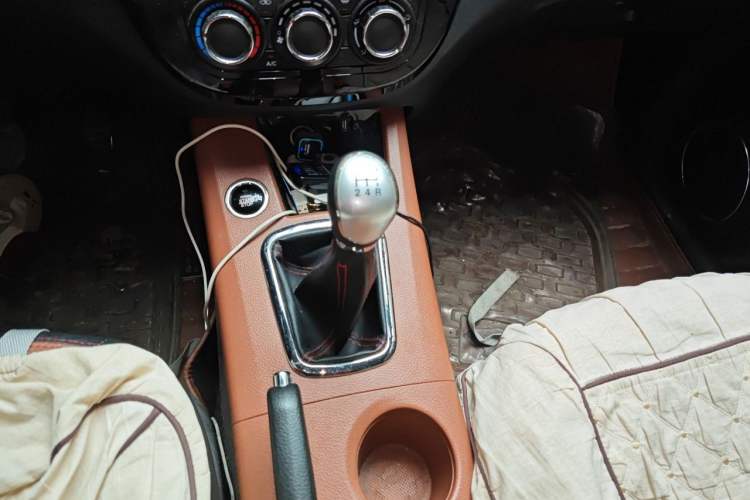 Used FORTHING Joyear X5 2015 1.8T Manual Luxury Model Gear Lever
