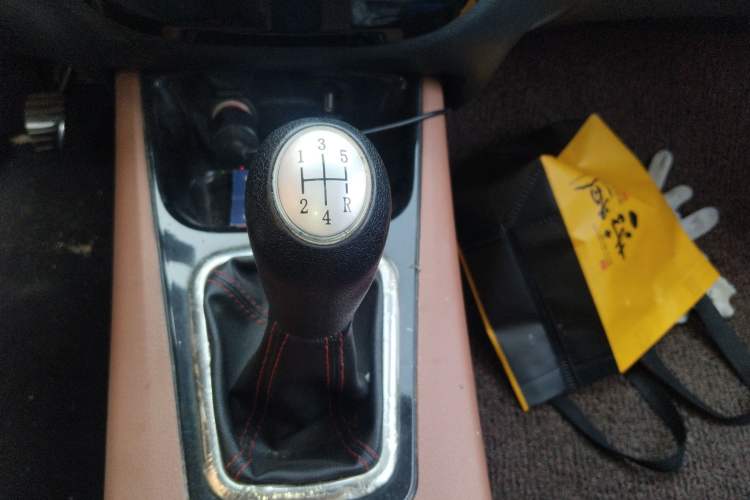 Used FORTHING Joyear X5 2015 1.6L Manual Luxury Model Gear Lever