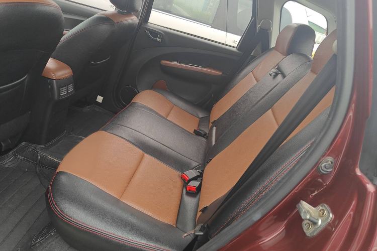 Used FORTHING Joyear X5 2015 1.6L Manual Luxury Model Interior 1