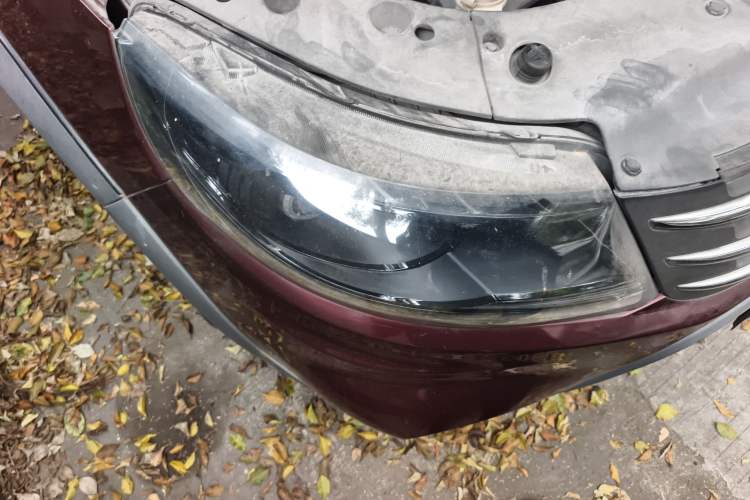 Used FORTHING Joyear X5 2015 1.6L Manual Luxury Model Right Front Headlight