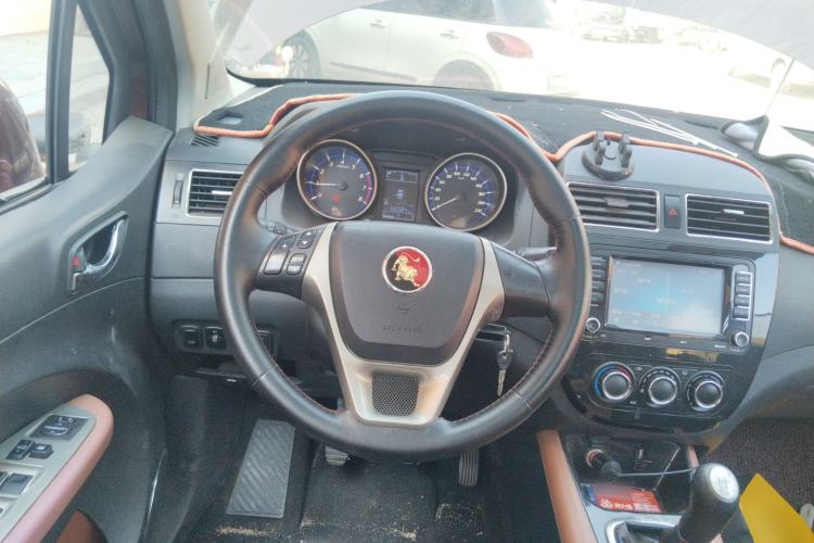 Used FORTHING Joyear X5 2015 1.6L Manual Luxury Model Steering Wheel