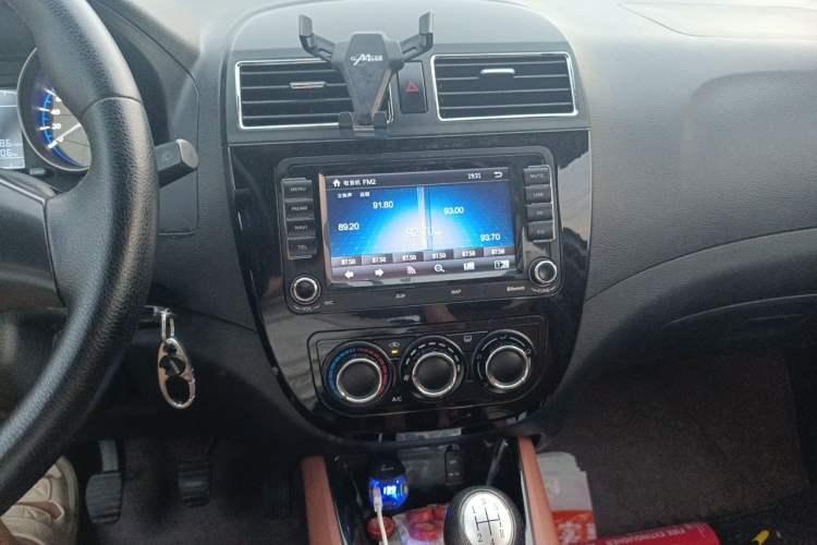 Used FORTHING Joyear X5 2015 1.6L Manual Luxury Model Audio And AC Panel