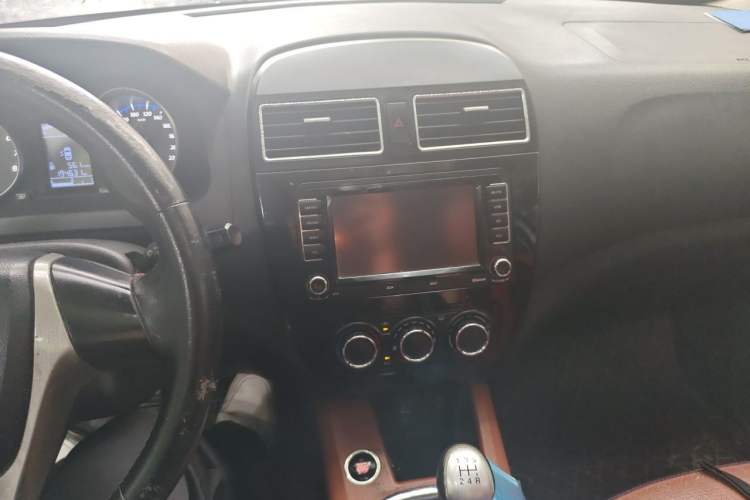 Used FORTHING Joyear X5 2015 1.8T Manual Luxury Model Audio And AC Panel