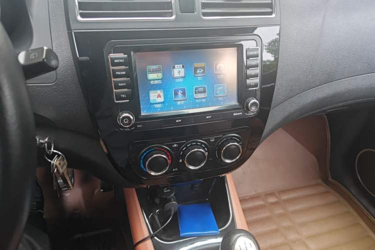 Used FORTHING Joyear X5 2015 1.6L Manual Luxury Model Audio And AC Panel