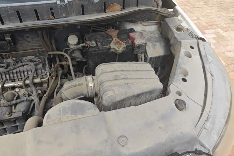 Used FORTHING Joyear X5 2015 1.6L Manual Luxury Model Engine Bay Left