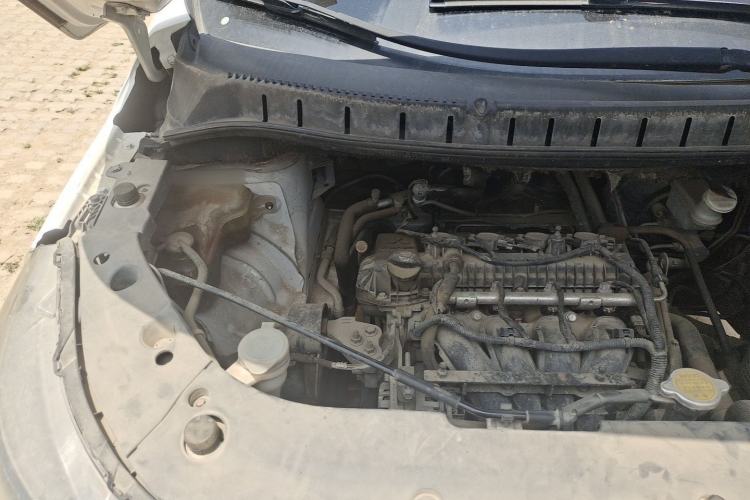 Used FORTHING Joyear X5 2015 1.6L Manual Luxury Model Engine Bay Right
