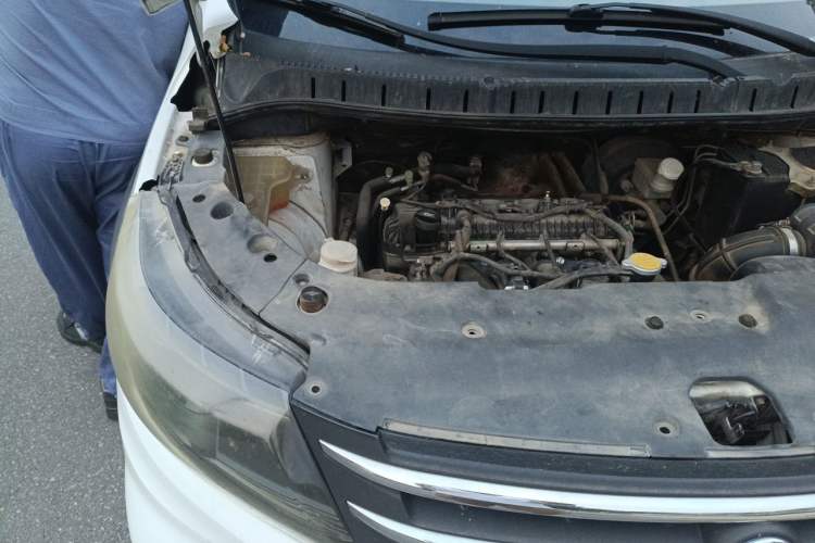 Used FORTHING Joyear X5 2015 1.6L Manual Luxury Model Engine Bay Right