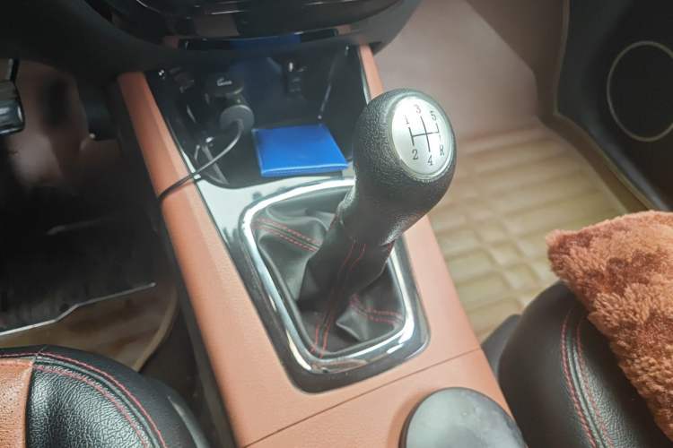 Used FORTHING Joyear X5 2015 1.6L Manual Luxury Model Gear Lever
