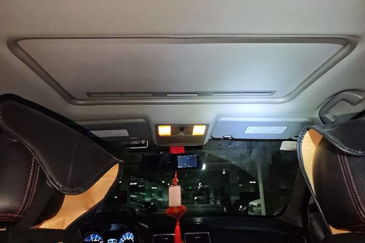Used FORTHING Joyear X5 2015 1.6L Manual Luxury Model Headliner
