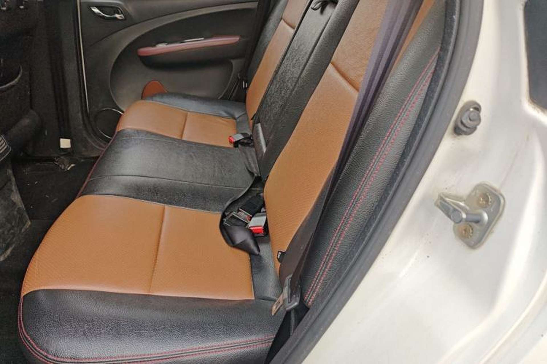 Used FORTHING Joyear X5 2015 1.6L Manual Luxury Model Interior 4