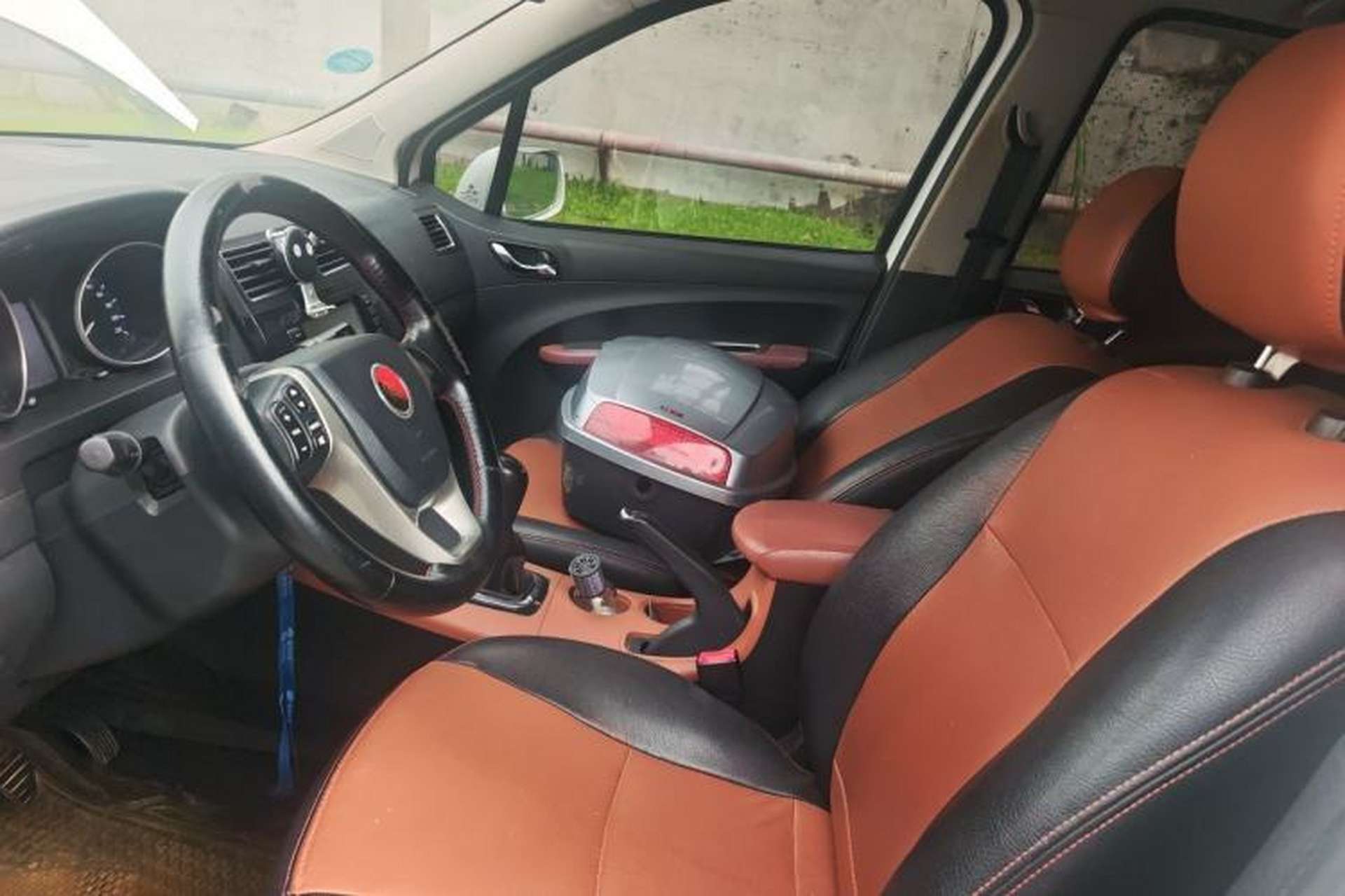 Used FORTHING Joyear X5 2015 1.6L Manual Luxury Model Left Front Seat