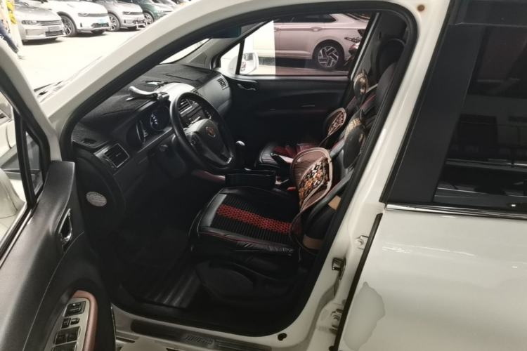Used FORTHING Joyear X5 2015 1.6L Manual Luxury Model Left Front Seat