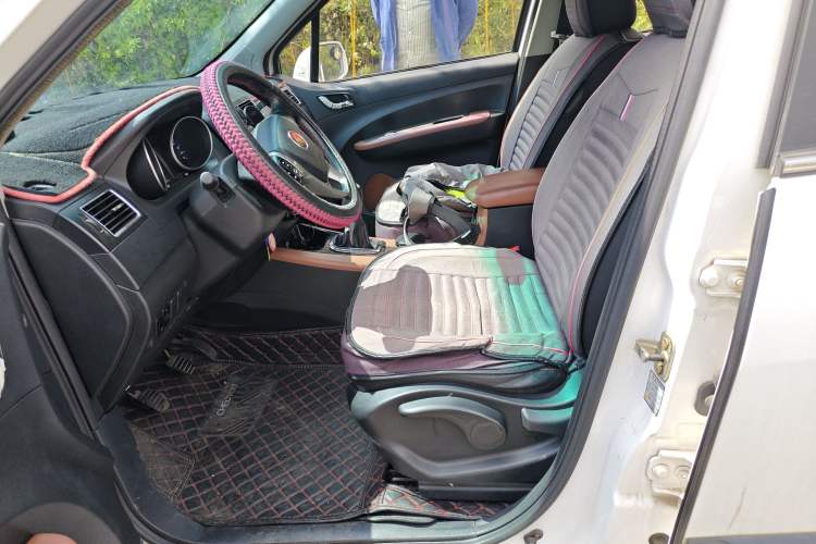 Used FORTHING Joyear X5 2015 1.6L Manual Luxury Model Left Front Seat