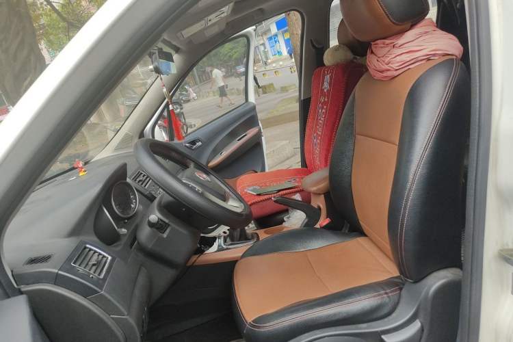 Used FORTHING Joyear X5 2015 1.6L Manual Luxury Model Left Front Seat