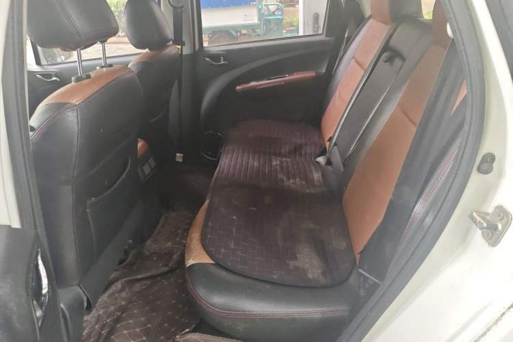 Used FORTHING Joyear X5 2015 1.8T Manual Luxury Model Left Rear Seat