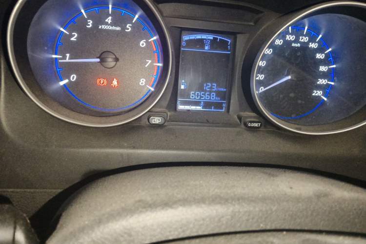 Used FORTHING Joyear X5 2015 1.6L Manual Luxury Model Odometer Close Up