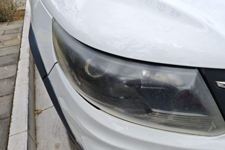 Used FORTHING Joyear X5 2015 1.6L Manual Luxury Model Right Front Headlight