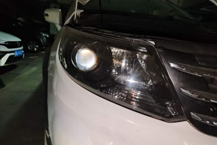 Used FORTHING Joyear X5 2015 1.6L Manual Luxury Model Right Front Headlight
