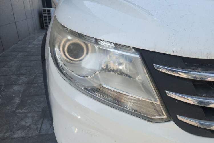 Used FORTHING Joyear X5 2015 1.6L Manual Luxury Model Right Front Headlight