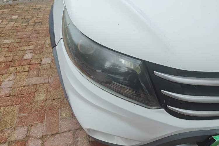 Used FORTHING Joyear X5 2015 1.6L Manual Luxury Model Right Front Headlight