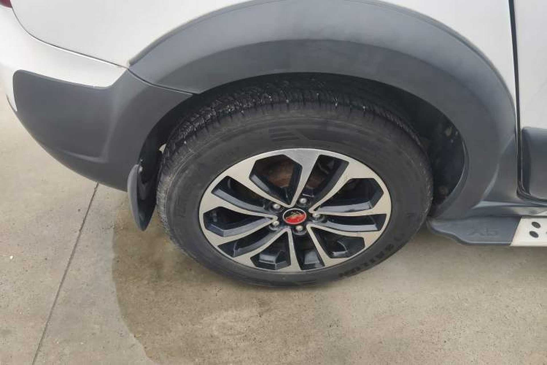 Used FORTHING Joyear X5 2015 1.6L Manual Luxury Model Right Rear Wheel Hub