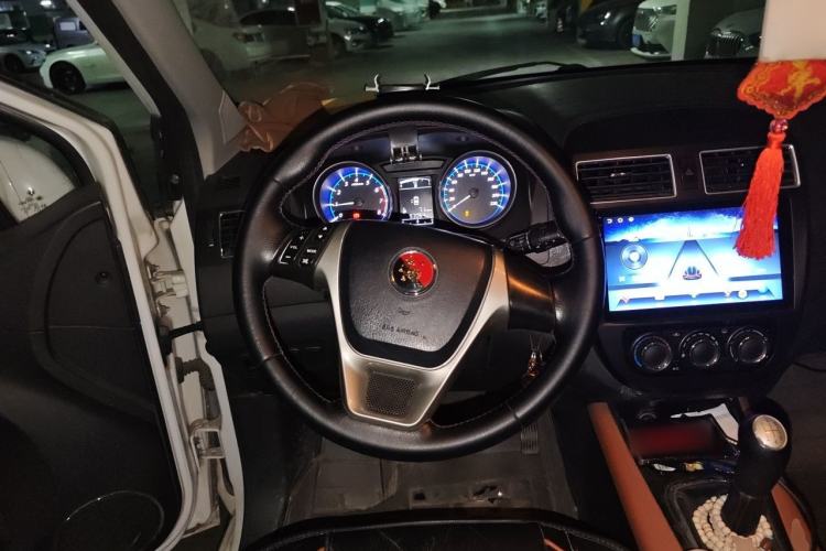 Used FORTHING Joyear X5 2015 1.6L Manual Luxury Model Steering Wheel