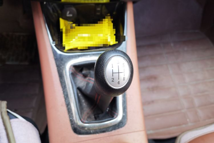 Used FORTHING Joyear X5 2015 1.6L Manual Luxury Model Gear Lever
