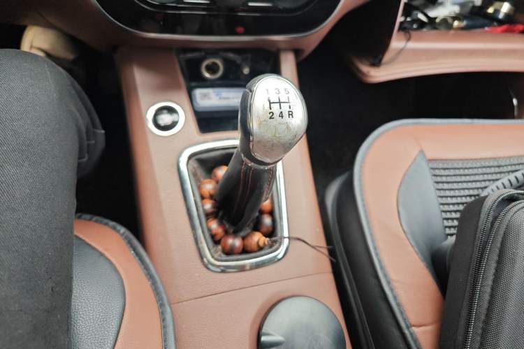 Used FORTHING Joyear X5 2016 1.6L Manual Luxury Model Gear Lever