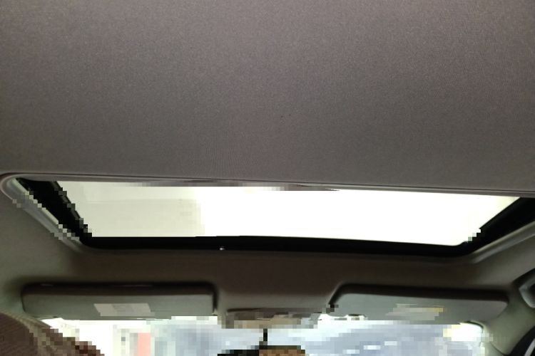 Used FORTHING Joyear X5 2016 1.6L CVT Luxury Model Headliner