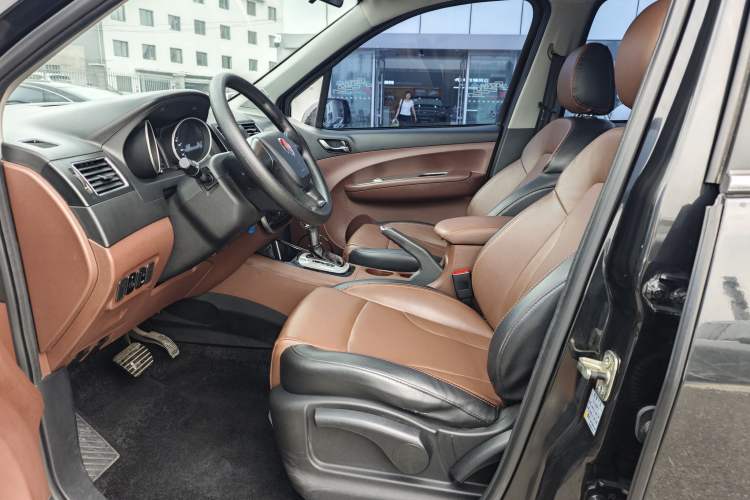 Used FORTHING Joyear X5 2016 1.6L CVT Luxury Model Interior 2