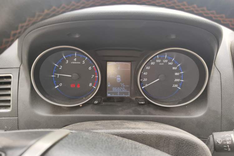 Used FORTHING Joyear X5 2016 1.6L Manual Luxury Model Odometer Close Up