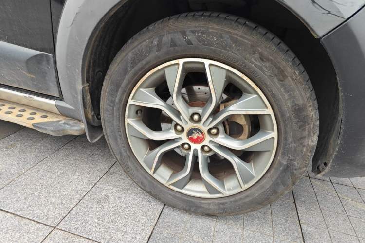 Used FORTHING Joyear X5 2016 1.6L Manual Luxury Model Right Front Wheel Hub