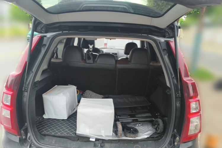 Used FORTHING Joyear X5 2016 1.6L CVT Deluxe Model Trunk