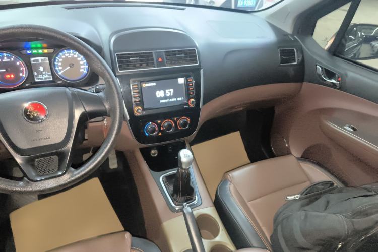 Used FORTHING Joyear X5 2016 1.6L Manual Luxury Edition Audio And AC Panel