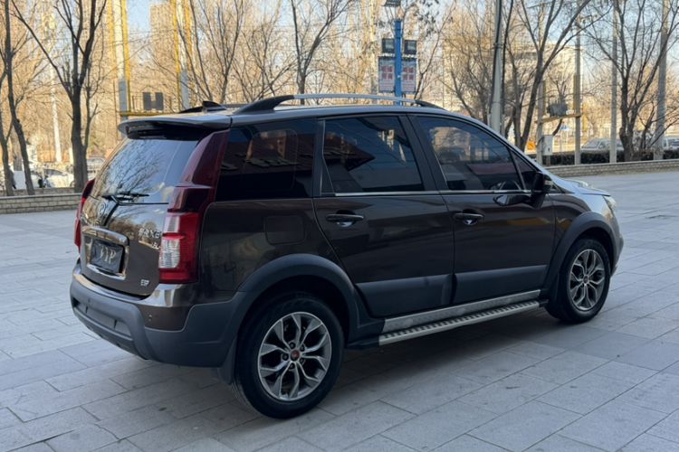 Used FORTHING Joyear X5 2016 1.6L Manual Luxury Edition Exterior 1