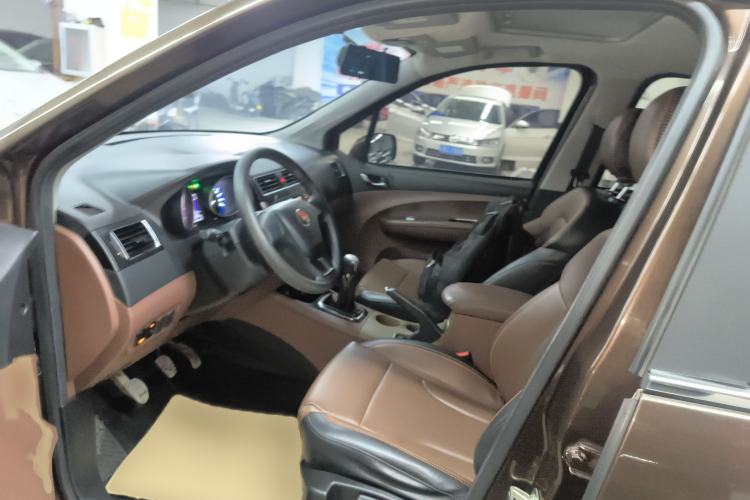 Used FORTHING Joyear X5 2016 1.6L Manual Luxury Edition Left Front Seat