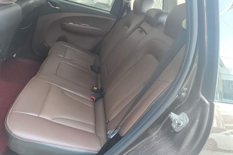 Used FORTHING Joyear X5 2016 1.6L Manual Luxury Model Left Rear Seat
