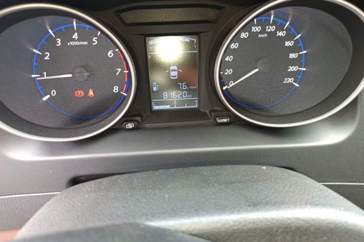 Used FORTHING Joyear X5 2016 1.6L Manual Luxury Edition Odometer Close Up