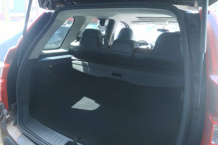 Used FORTHING Joyear X5 2016 1.6L CVT Deluxe Model Trunk