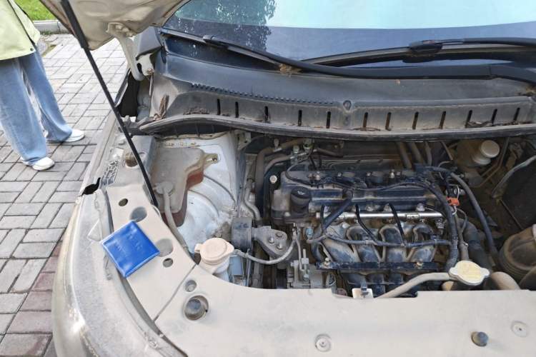 Used FORTHING Joyear X5 2016 1.6L Manual Luxury Model Engine Bay Right