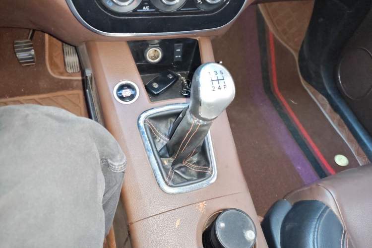 Used FORTHING Joyear X5 2016 1.6L Manual Luxury Model Gear Lever