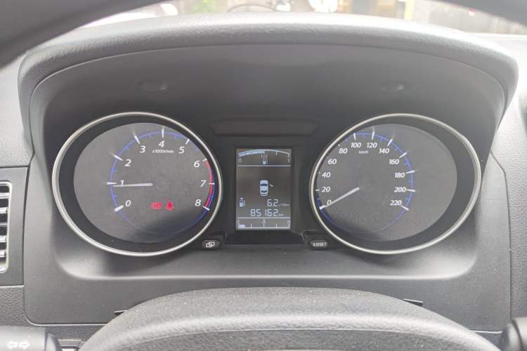 Used FORTHING Joyear X5 2016 1.6L Manual Luxury Edition Instrument Cluster