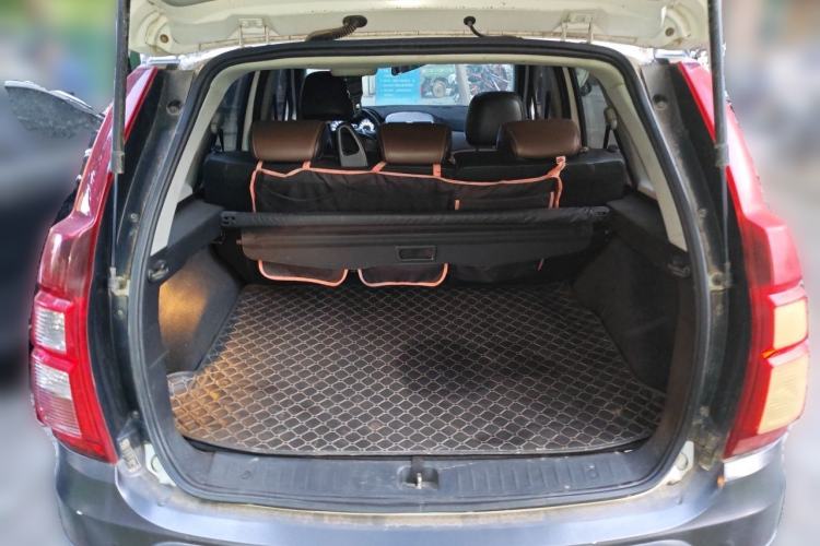 Used FORTHING Joyear X5 2016 1.6L Manual Luxury Model Trunk