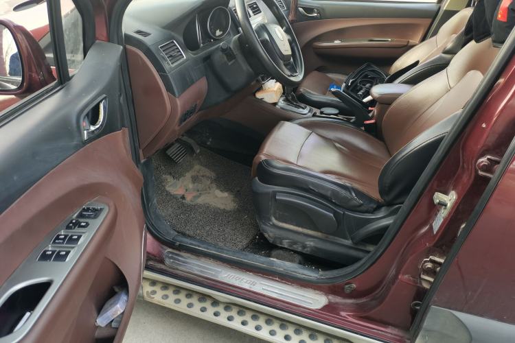 Used FORTHING Joyear X5 2016 1.6L CVT Luxury Model Driver Seat